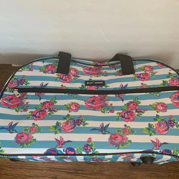 Betsey Johnson Rolling Carry-On Duffle Bag New - Picture 7 of 11
